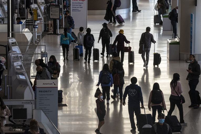 US tightens COVID-19 testing rules for incoming travelers due to Omicron