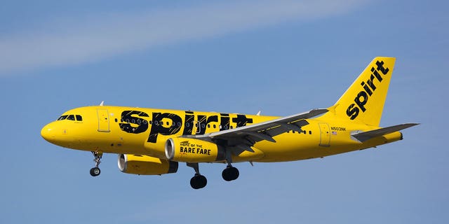 Spirit Airlines passenger accused of assaulting crew, running to front of plane