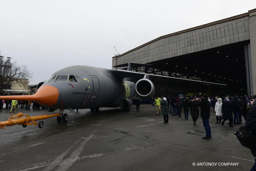 An-178 is a high-wing transport aircraft with moderately swept wing, winglets and a T-tail. The airframe is made of aluminium alloys and composite materials. The fuselage is semi-monocoque with a circular cross-section. The retractable landing gear consists of two main wheel bogies and a dual nose wheel. The flight control system is dual duplex fly-by-wire system, consisting of two parts: FCS-A and FCS-B, each of which is responsible for two control channels. The flight control surfaces include ailerons near the wing tips, four control spoilers, six lift-dump/speed-brake spoilers, rudder and elevators, with an emergency mechanical cable back-up system. The powerplant consists of two Progress D-436-148FM turbofan engines, mounted on pylons under the wings and an auxiliary power unit.[citation needed] It can shift 18 tonnes over 1,000 km, or 10 tonnes over 4,000 km.[8]