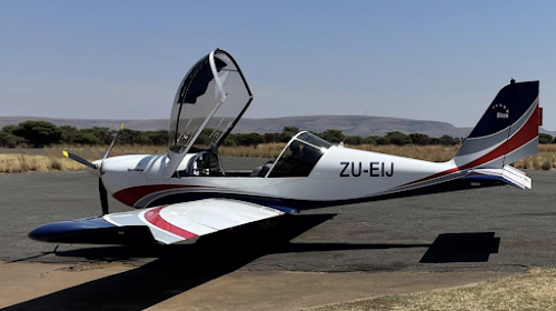 A pilot taking three passengers on a sightseeing flight over Pretoria flew so dangerously  low over a road
