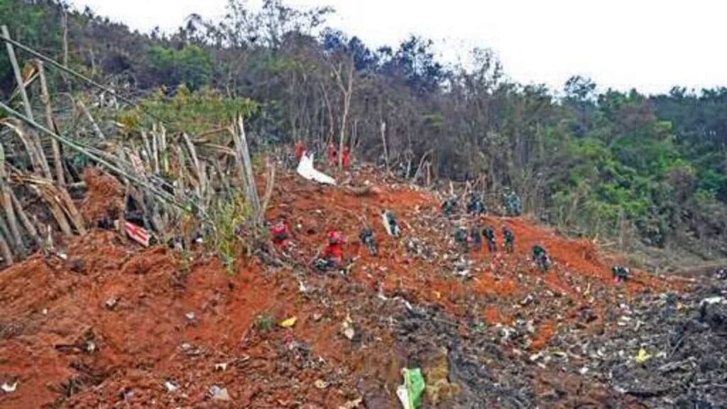 After falling into a catastrophic plunge, the pilots of the lost China Eastern Airlines flight refused to reply to calls from air traffic authorities. 