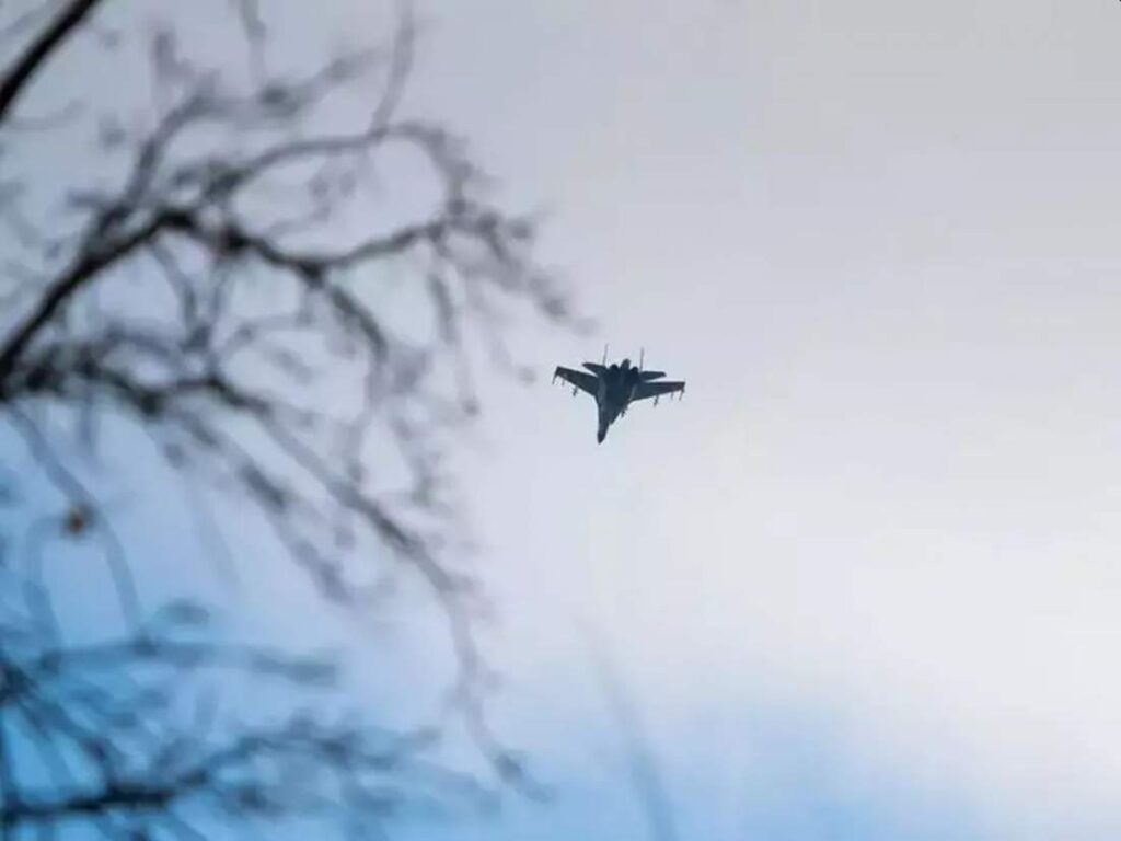 On the borders of Chernihiv on Saturday, Ukraine air defence specialists shot down a Russian plane and purportedly seized its pilot.