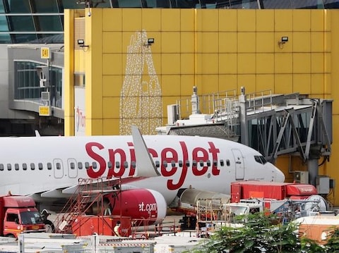 SpiceJet has been fined 10 lakh by DGCA for training its B737 Max aircraft pilots using a malfunctioning simulator. Know more 