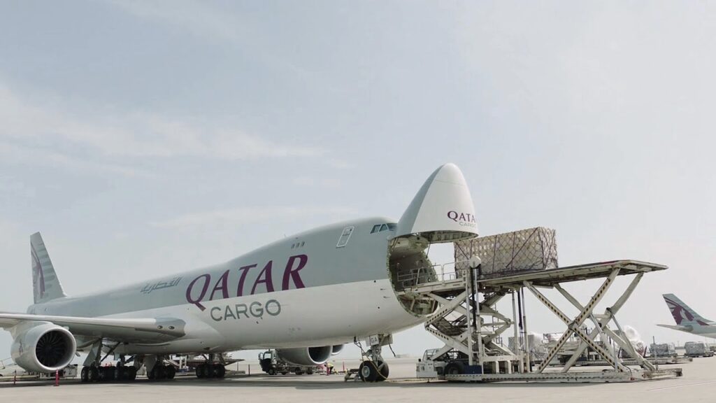 Qatar Airways generated a profit in the previous financial year, gaining a larger proportion of the international passenger market 