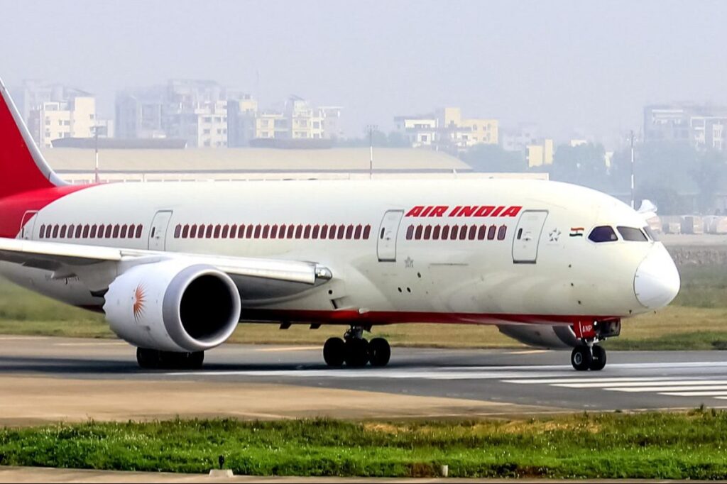 Farnborough Airshow Ignores Air India's $50 Billion Jet Order