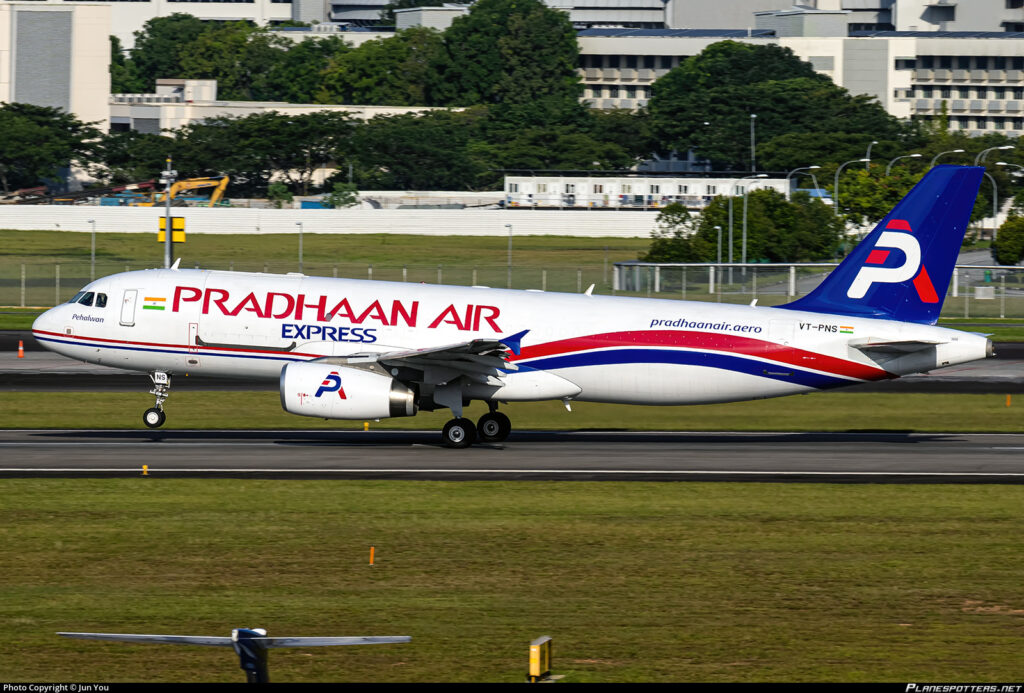 Pradhaan-air-lands-at-delhi-airport