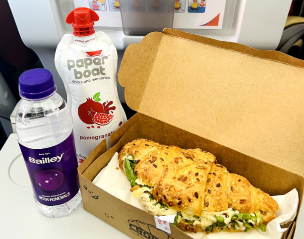 Akasa-air-first-flight-onboard-meal