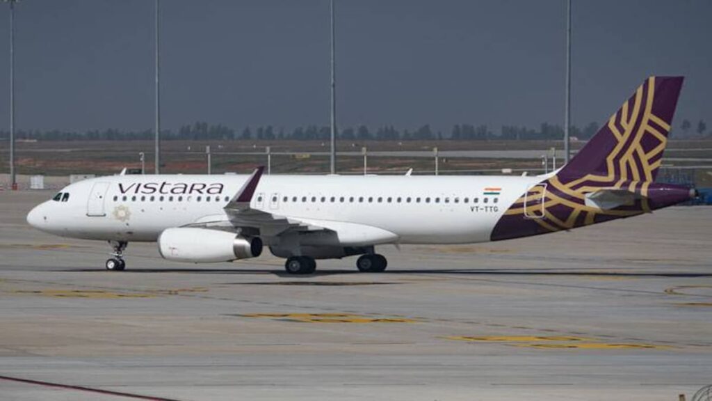 Vistara Varanasi-Mumbai flight returned safely to the origin after a bird hit