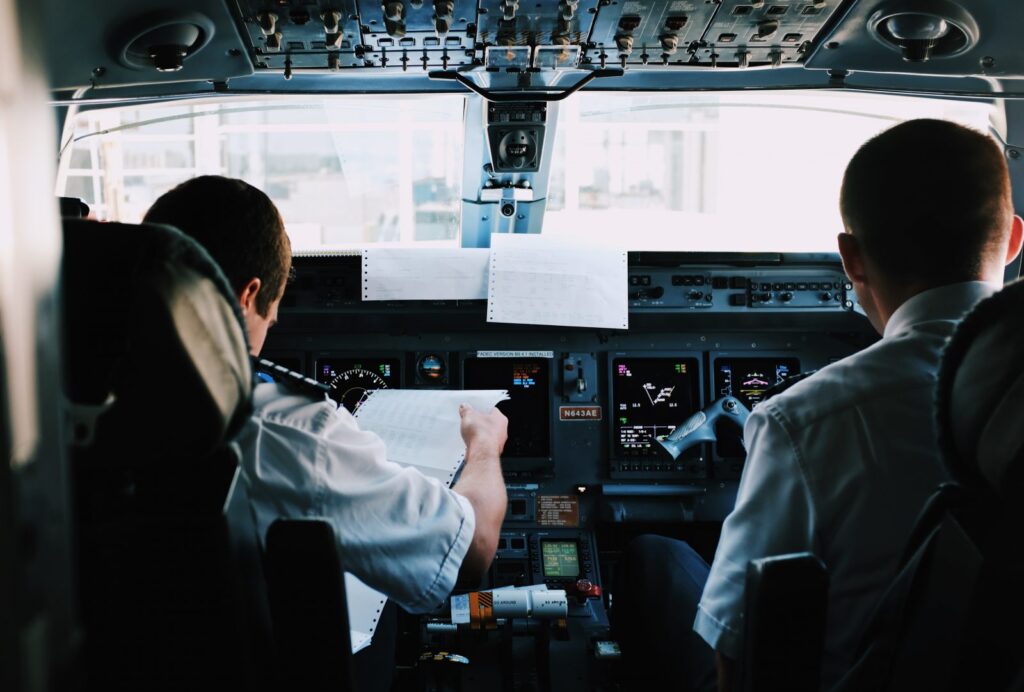 SpiceJet Grounded Two Pilots For Celebrating Holi Inside Cockpit | Exclusive