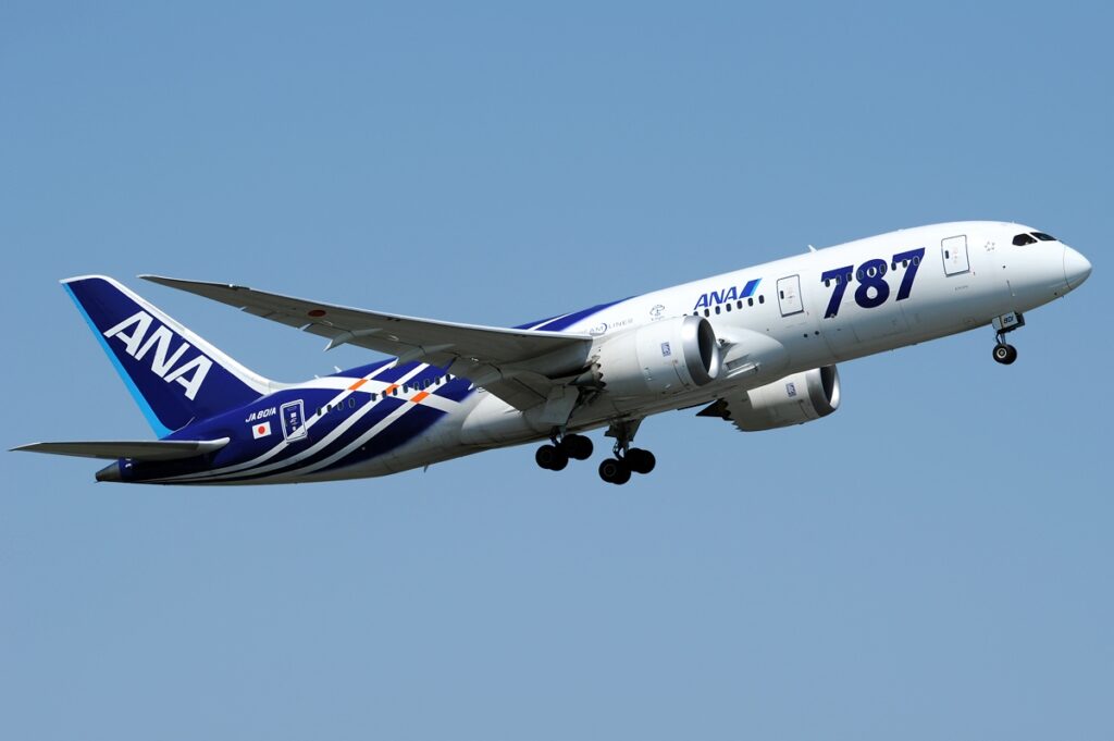 Boeing 787 Dreamliner ANA 