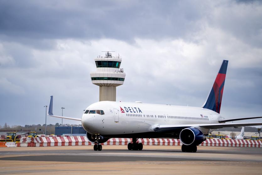 Delta Returns to Gatwick