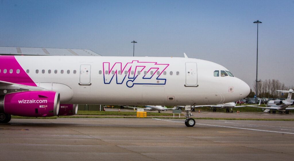 Travelers on a Wizz Air (W6) flight from Jordan (AMM) to London (LTN) experienced an unexpected addition when a newborn baby joined them upon disembarking.