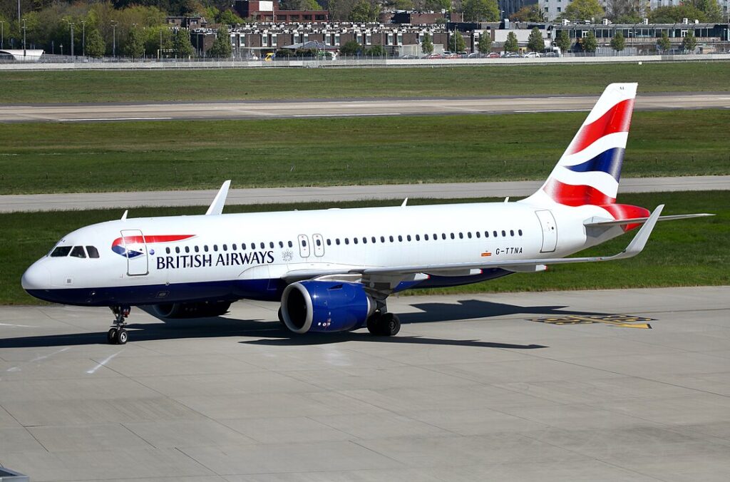 British Airways Stockholm to London Heathrow flight diverted to Gatwick | Exclusive