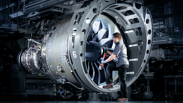  CFM announced today that it is offering an Improved (HPT) blades designed to enhance the durability of its CFM56-5B and CFM56-7B engines.
