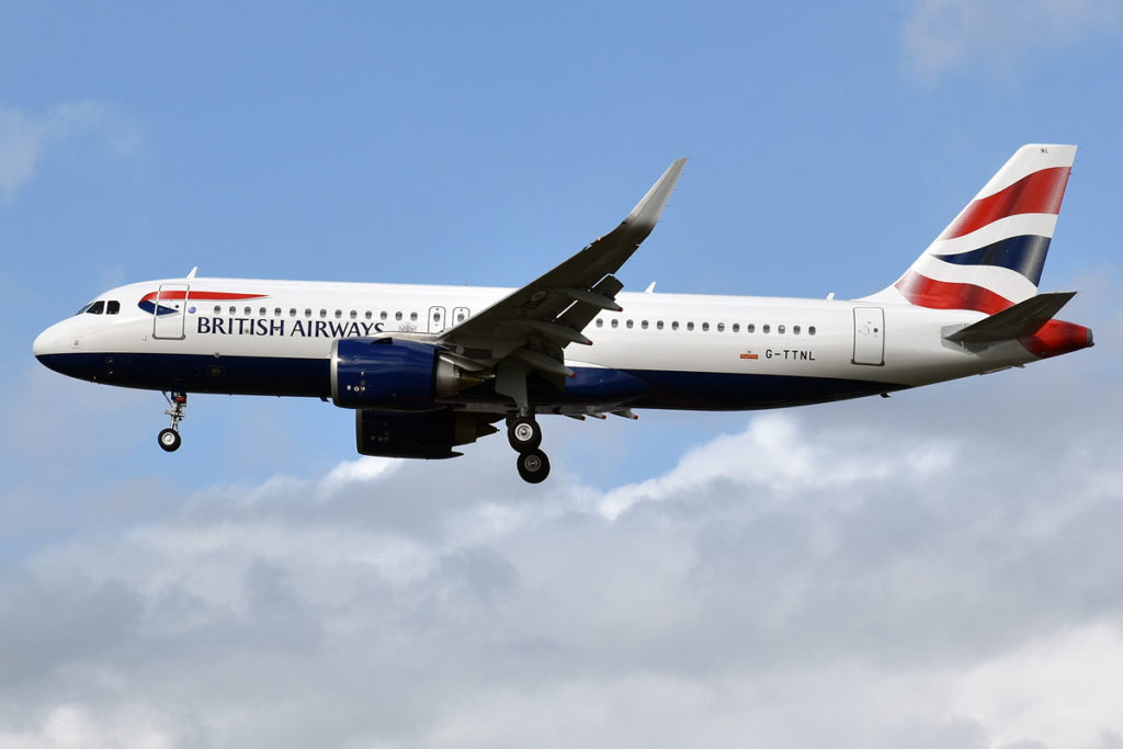 British Airways Stockholm to London Heathrow flight diverted to Gatwick | Exclusive