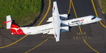 Qantas Flight Return to Sydney After the Cockpit Smoke, More than 100 Flights Cancelled