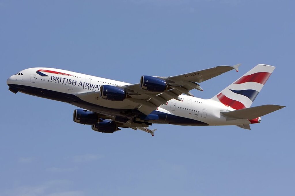 British Airways (BA) is set to add an impressive double-daily schedule of Airbus A380 flight to Dubai and removing it from Chicago route.