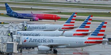 American Airlines planes
