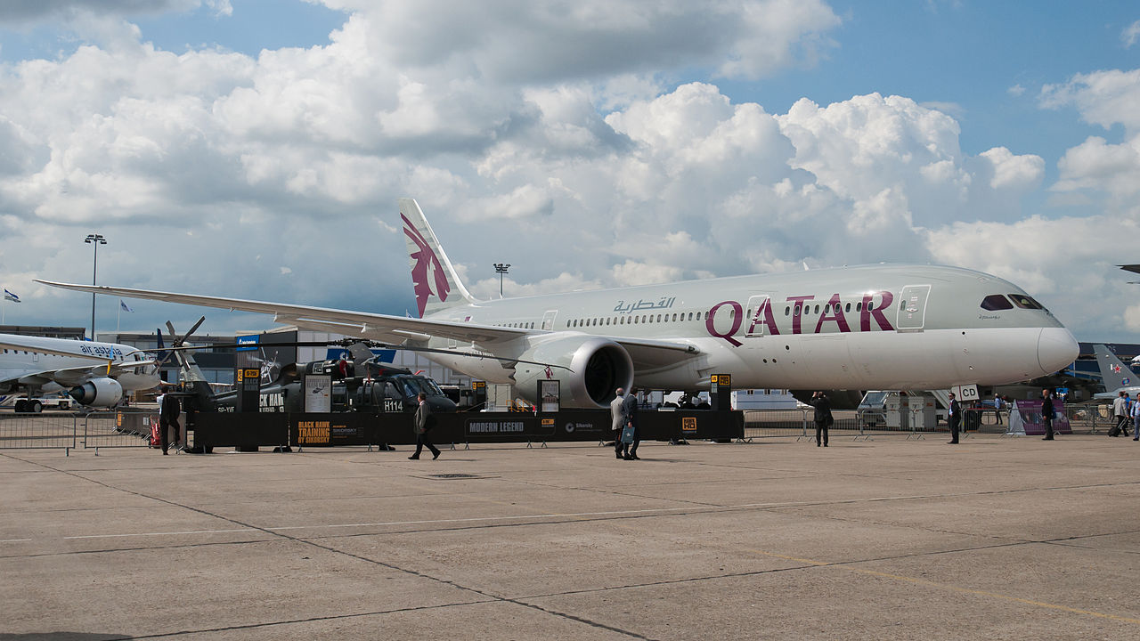 Qatar Airways Boeing 787 Damaged After Main Landing Gear Collapse in Drain