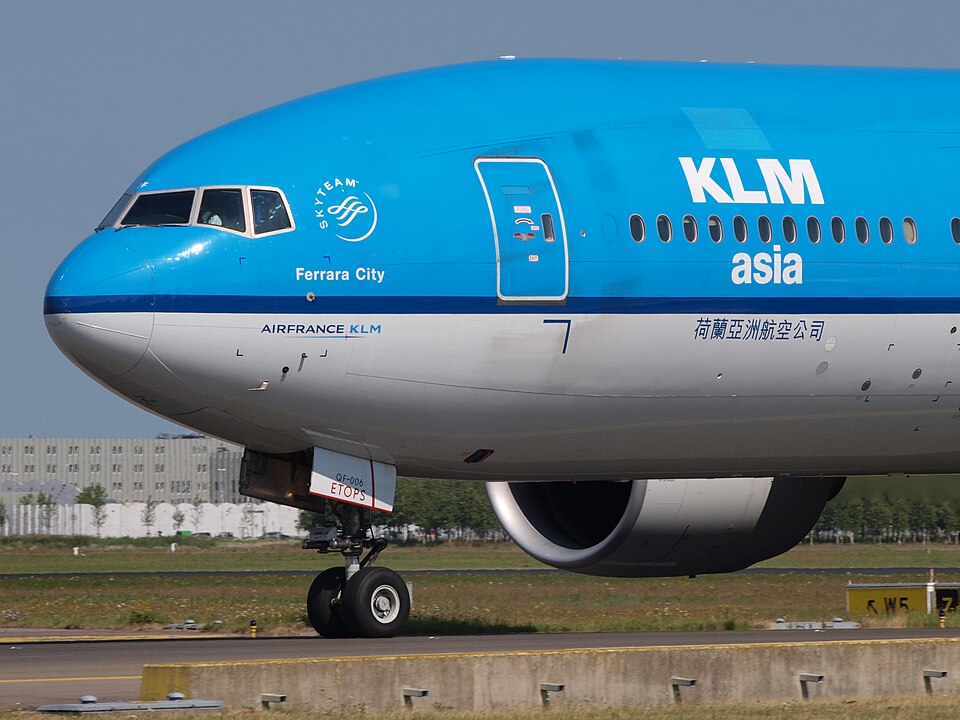  In a concerning incident, a KLM flight from Amsterdam to Quito, Ecuador, encountered a bomb threat, triggering an immediate response from authorities.