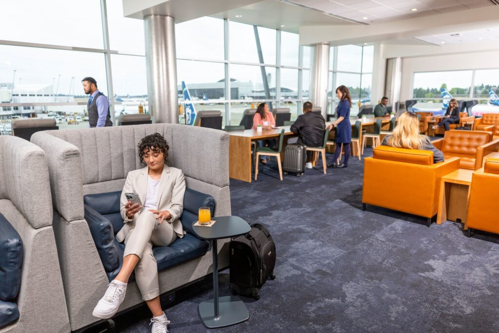 Alaska Airlines Unveils New Renovated Concourse Lounge in Seattle