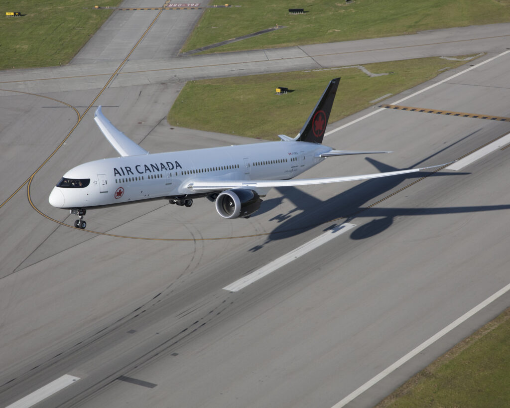 Air Canada Operated the First flight on New Montreal-Amsterdam Route Using SAF