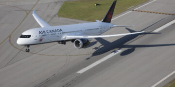 Air Canada Operated the First flight on New Montreal-Amsterdam Route Using SAF