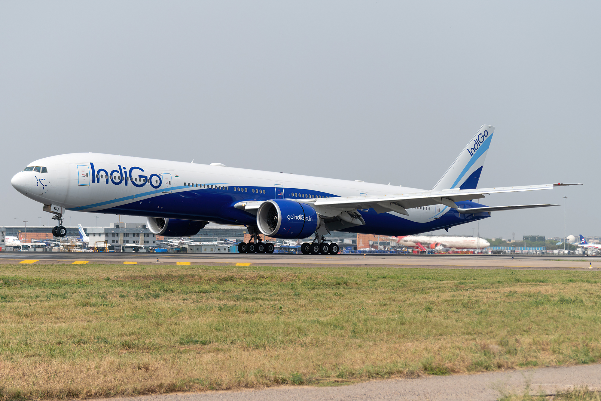 FIRST LOOK: IndiGo New Boeing 777 Gets 6E Livery, Delivery Soon ...