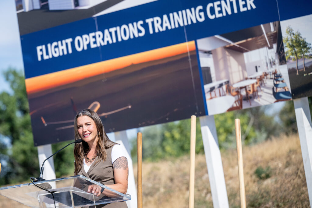 SLC, UTAH- Delta Air Lines (DL) took a significant step forward on Thursday (June 29, 2023), breaking ground on a state-of-the-art pilot training facility in Salt Lake City, strengthening its presence in the Mountain West region. 