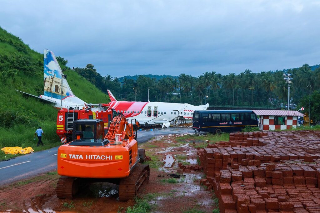 The wreckage of an Air India Express jet at Calicut International Airport in Karipur, Kerala. (Photo: AFP)