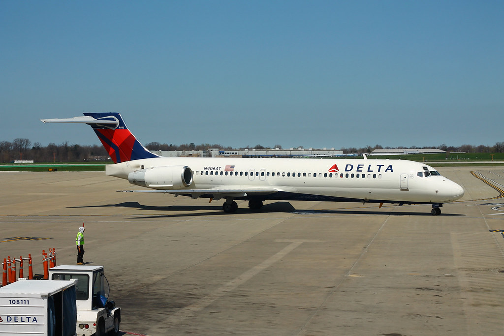 ANA Boeing 777 Collides with Delta 717 at Chicago O'Hare International Airport