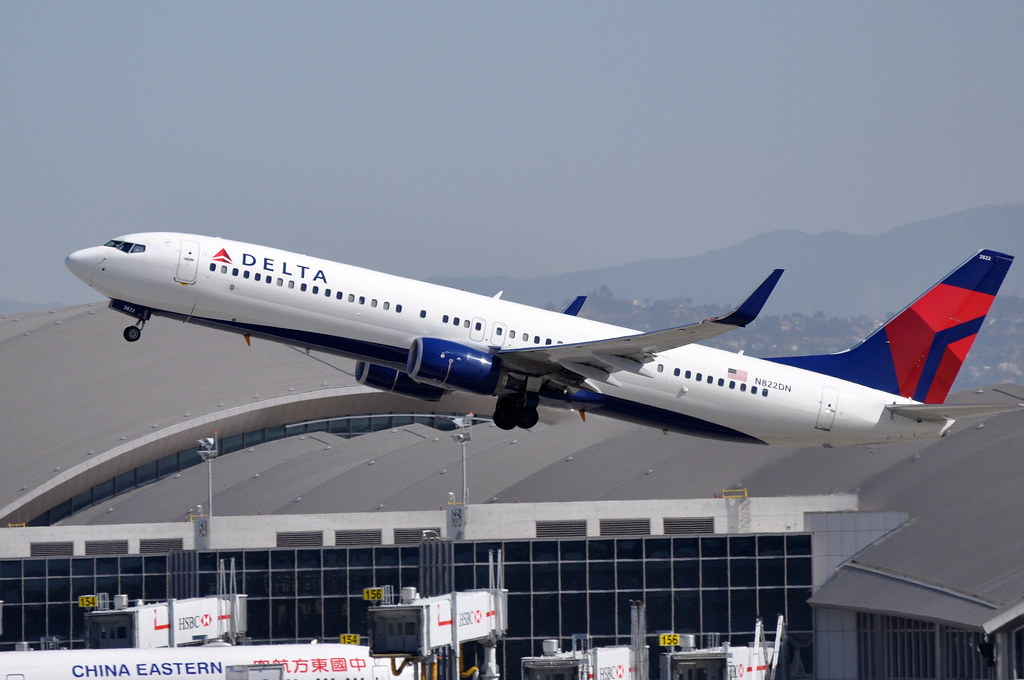 Delta Michigan to Florida Flight, Diverted to Atlanta amid Unruly Passenger