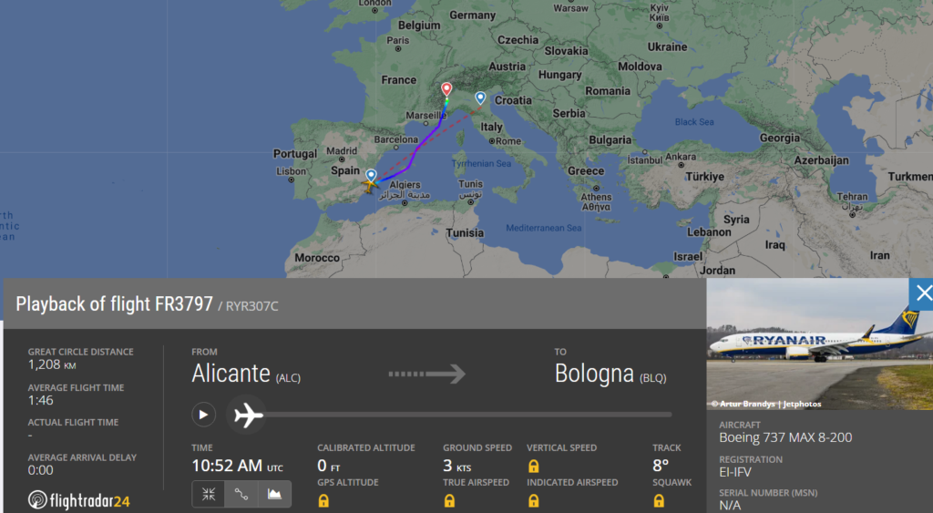 Ryanair flight from Spain to Italy Diverted to Turin Exclusive