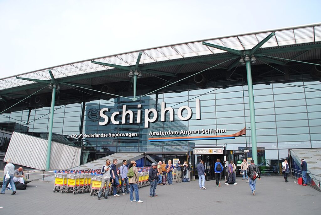 Legal action is set as some airlines prepare to challenge a recent judgment on annual flight reductions from Amsterdam's Schiphol airport...