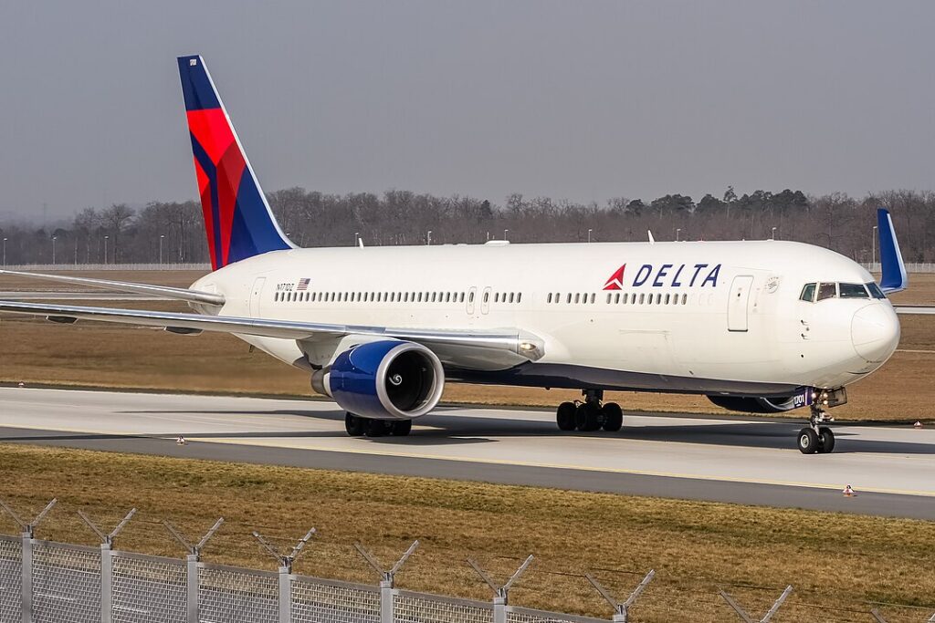 In an incident at London Gatwick Airport (LGW) on Monday morning, an emergency slide on a Boeing 767 belonging to Delta Air Lines (DL) was inadvertently activated atop a catering truck.