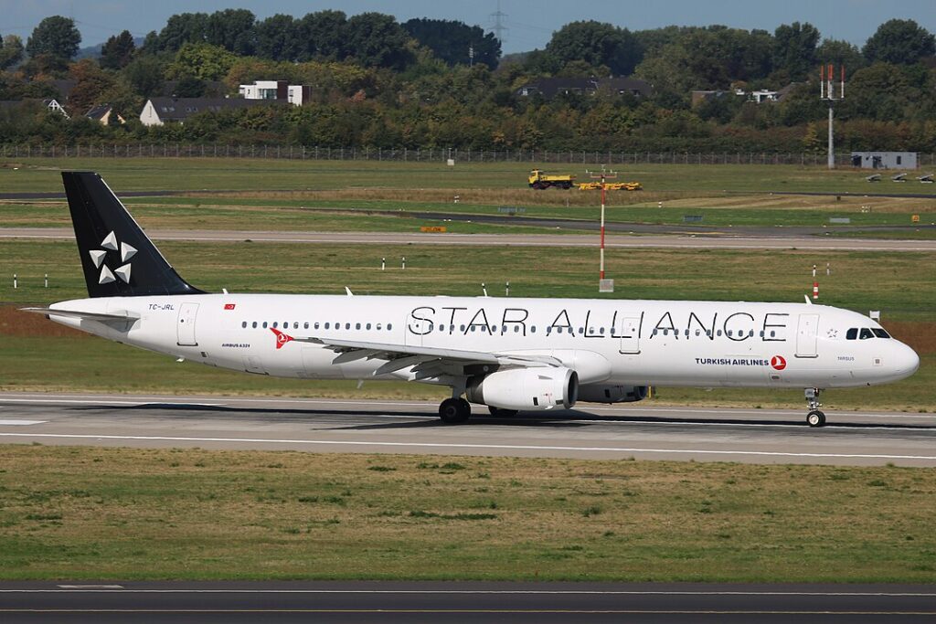 On July 6, 2023 (Today), the flag carrier of Turkey, the Turkish Airlines (TK) flight from Hamburg (HAM) to Istanbul (IST) operated by Airbus A321, made an emergency landing at HAM