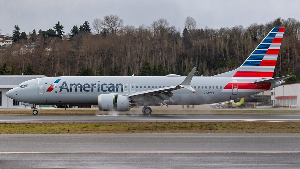 American Airlines (AA) Flight AA2557, en route from New York (JFK) to Georgetown (GEO), Guyana, encountered an unusual incident that resulted in the plane's return to New York just 45 minutes after takeoff.