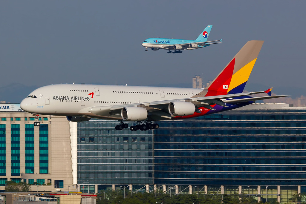 Asiana Airlines (OZ) Flight OZ350 from Seoul (ICN) to Frankfurt (FRA) usually operates with an Airbus A350, a carbon twin-engine aircraft. 