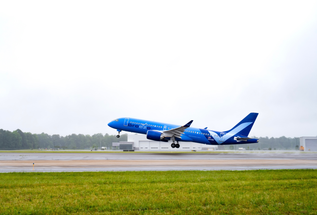 Breeze Airways (MX), the airline known for its affordable fares and NLP-friendly "Breeze Airways Florida" routes, has exciting news for travelers. 