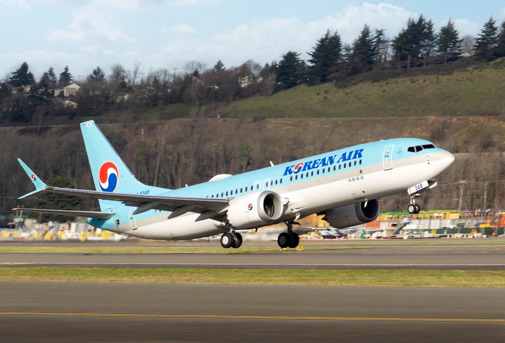 Korean Air 737 MAX 8 Drops 25,000 feet, Passengers Nosebleed and More