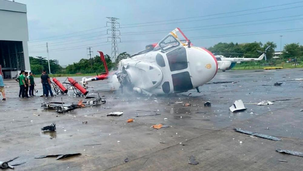 SUBANG- At approximately 11:52 am today, a Fire and Rescue Department (JBPM) helicopter, operated by a skilled pilot, crashed in the UniKL MIAT Hangar apron area near the Sultan Abdul Aziz Shah Airport, Subang, Selangor. 