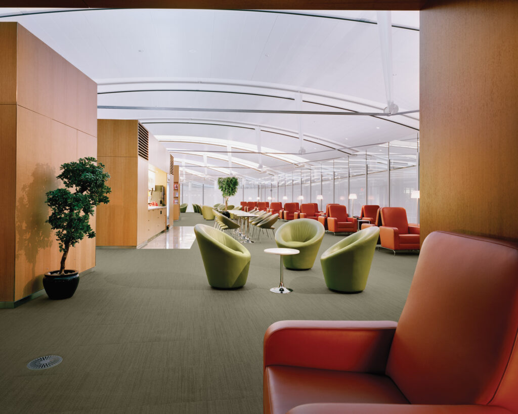 Air Canada (AC) has inaugurated its latest addition to the Maple Leaf Lounge network with the opening of a state-of-the-art lounge at San Francisco International Airport (SFO).