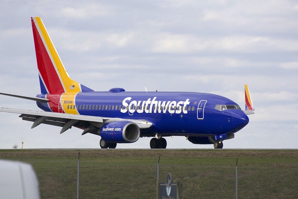 Federal Aviation Administration (FAA) is currently investigating a potential close call involving a Southwest flight and the air traffic control (ATC) tower at New York's LaGuardia Airport, CBS News has reported.