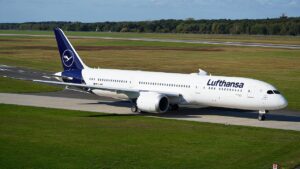 Lufthansa New A350 Operating Delhi Flight Makes Emergency Landing in Baku