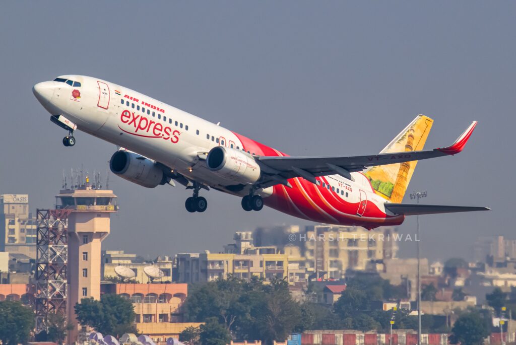 In a move aimed at enhancing the customer experience, Air India (AI) has introduced an integrated self-baggage drop and self-kiosk check-in service at Terminal 3 of Delhi Airport (DEL) for both domestic and international flights. 