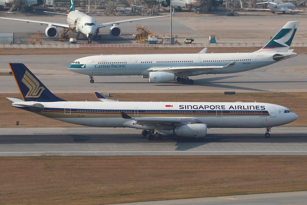 The flag carrier Singapore Airlines (SQ) is among six passenger airlines operating non-stop flights between Singapore and Australia. 