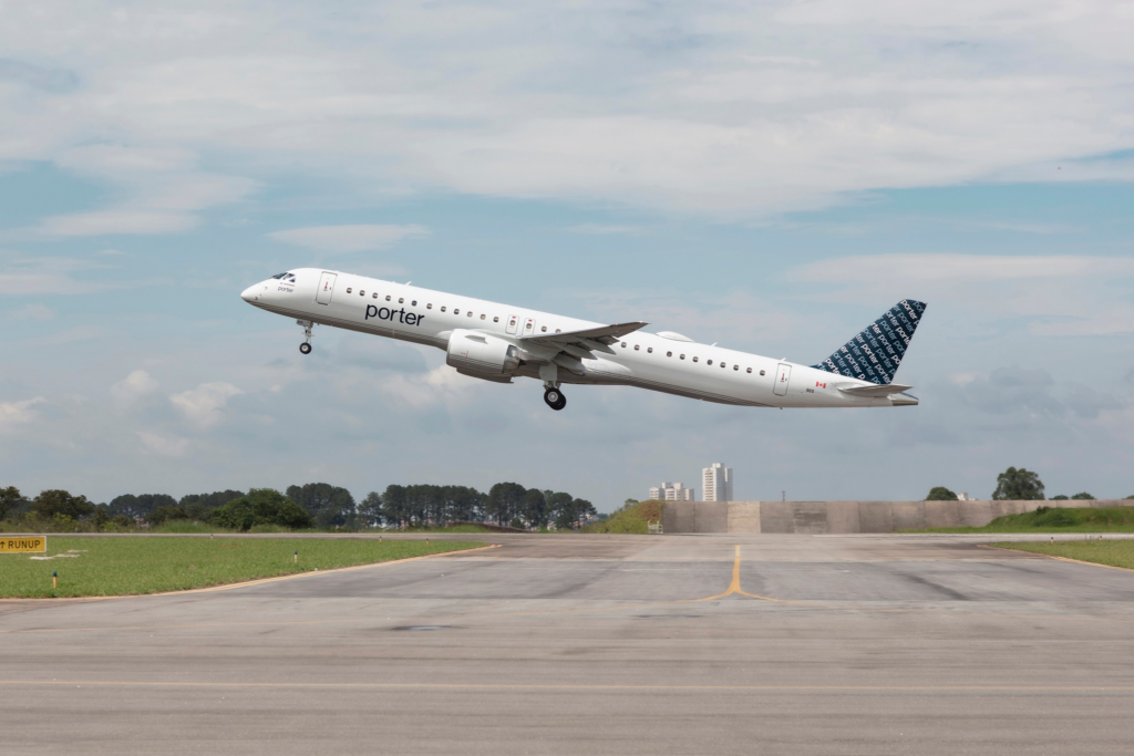 Porter Airlines  daily roundtrip route connecting Toronto Pearson International Airport (YYZ) and Southwest Florida International Airport