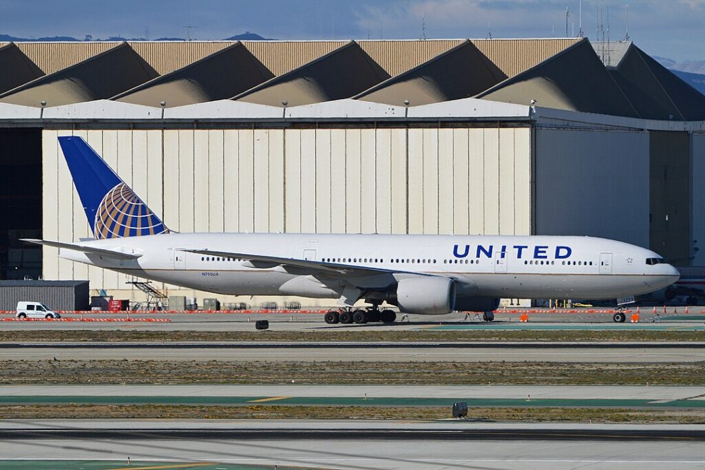 United Airlines (UA) has officially submitted an application to the U.S. Department of Transportation (DOT) for daily nonstop flights connecting Houston's Bush Intercontinental Airport to Tokyo's Haneda Airport (HND).