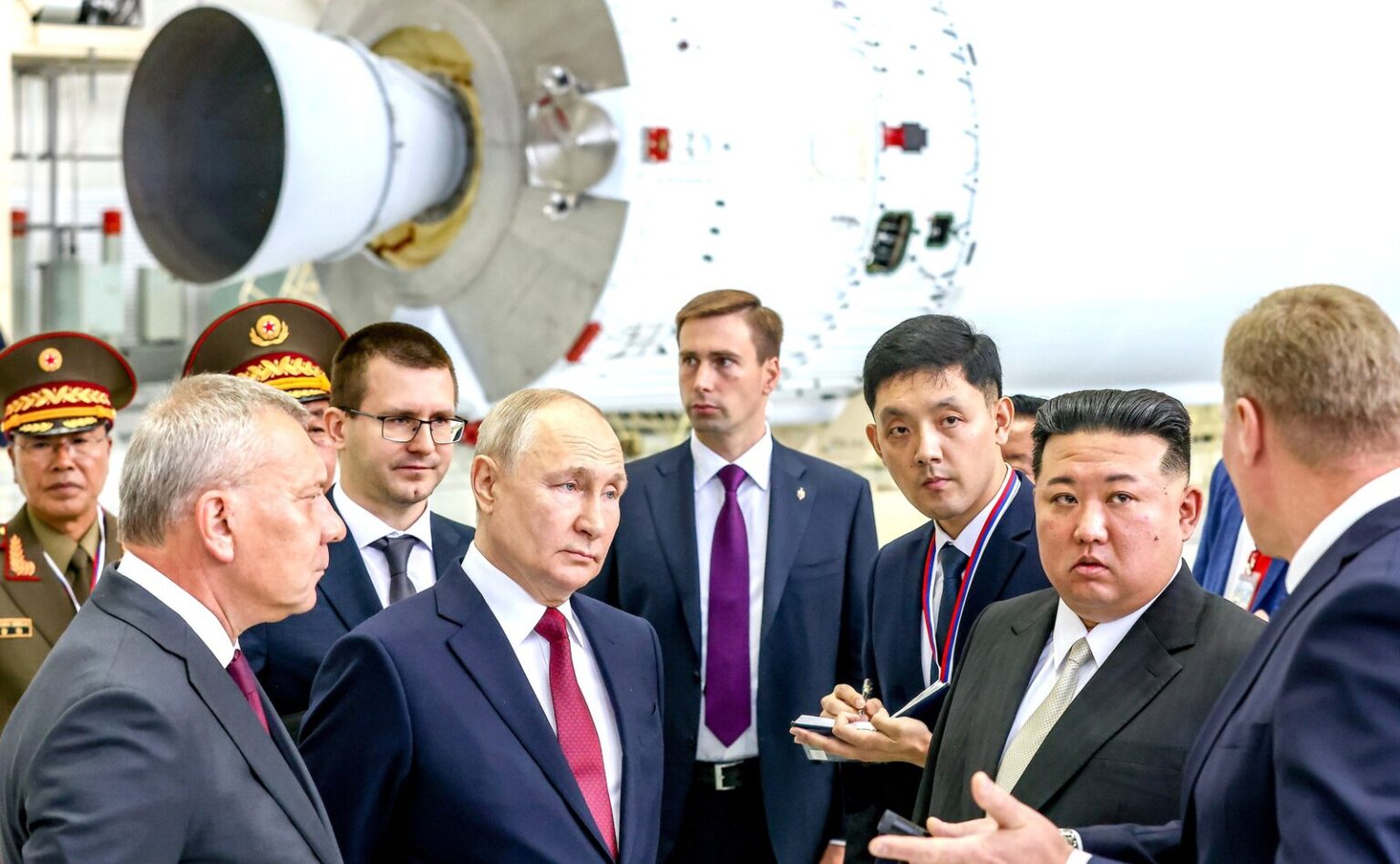 Korea’s Kim Jong-un Impressed by Advanced Russian Aviation Technology