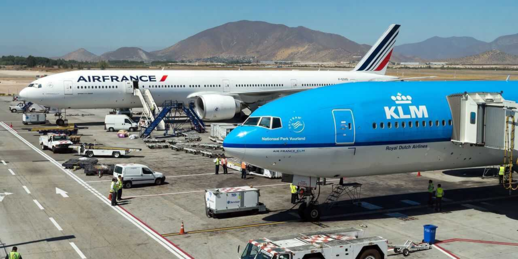 Air France-KLM aims to modify the decree governing operations at Milan Linate Airport (LIN), proposing to eliminate distance restrictions on permitted flights.